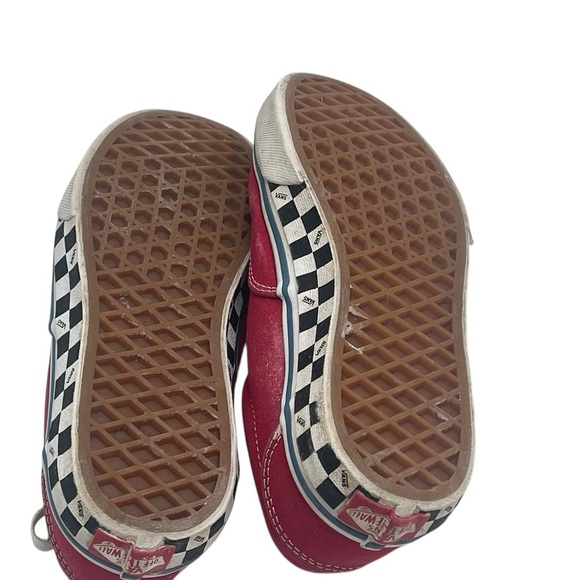 Vans Off The Wall Red Canvas Skateboard Sneakers Youth size 3 Lace Checked sole - Picture 16 of 16